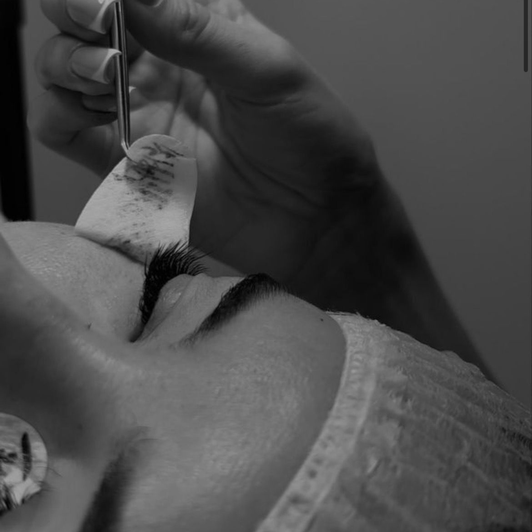 Formation Extension de Cils - Pose mixte et volume russe